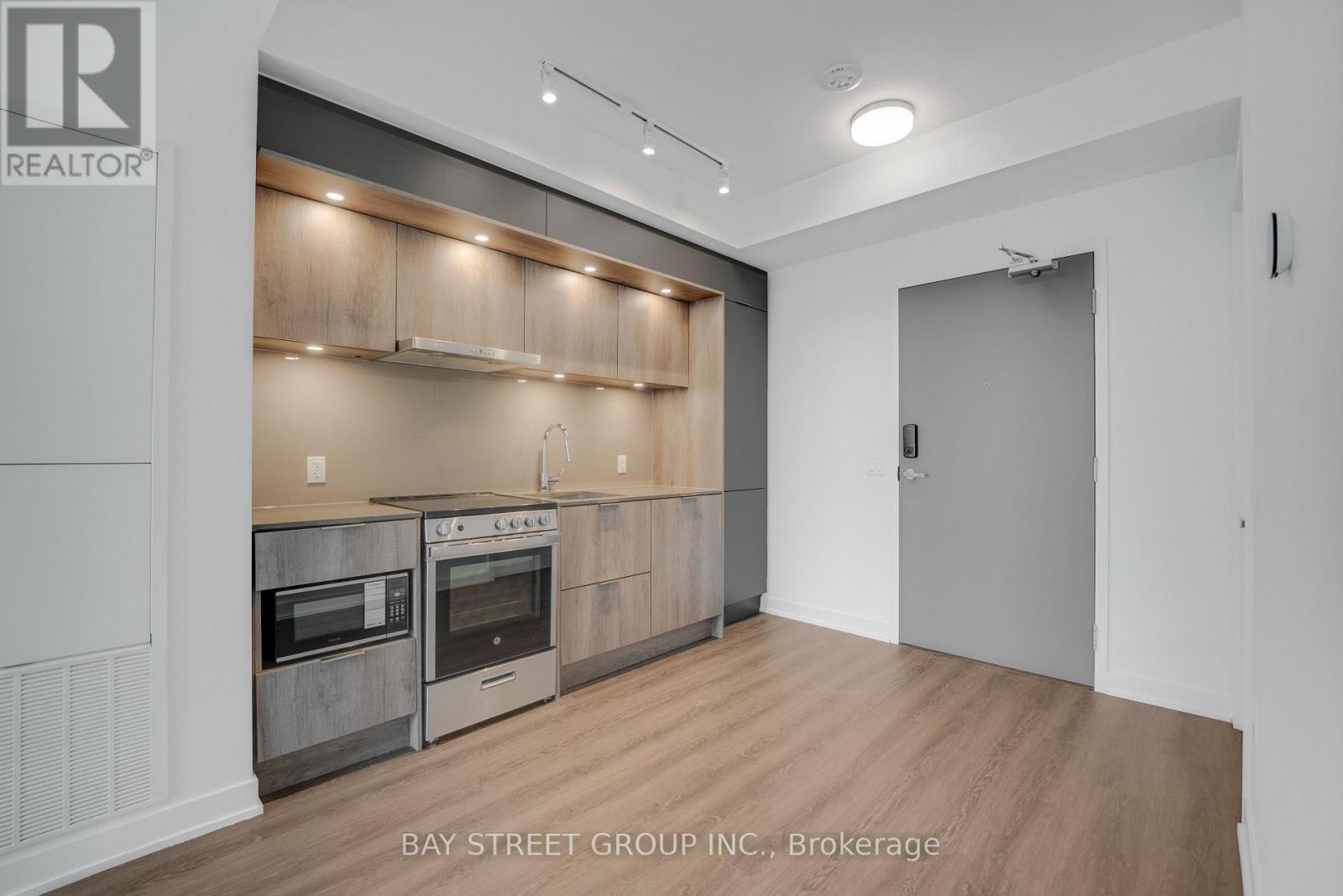 4403 - 448 Burnhamthorpe Road W, Mississauga, Ontario  L5B 0R4 - Photo 10 - W13798344
