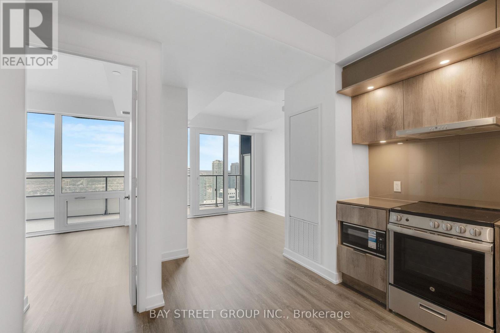 4403 - 448 Burnhamthorpe Road W, Mississauga, Ontario  L5B 0R4 - Photo 11 - W13798344