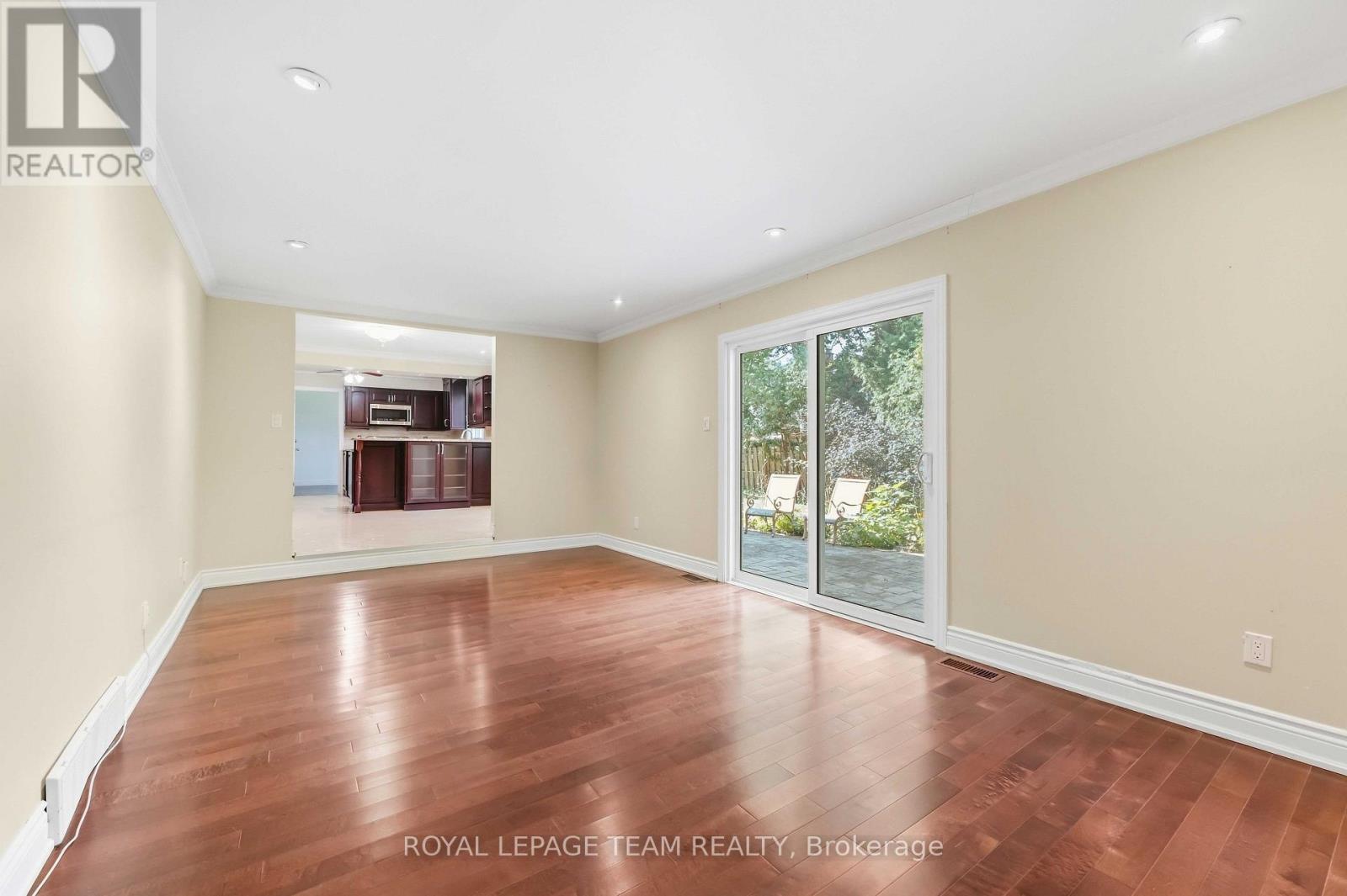19 Amberwood Crescent, Ottawa, Ontario  K2E 7B7 - Photo 15 - X13801232