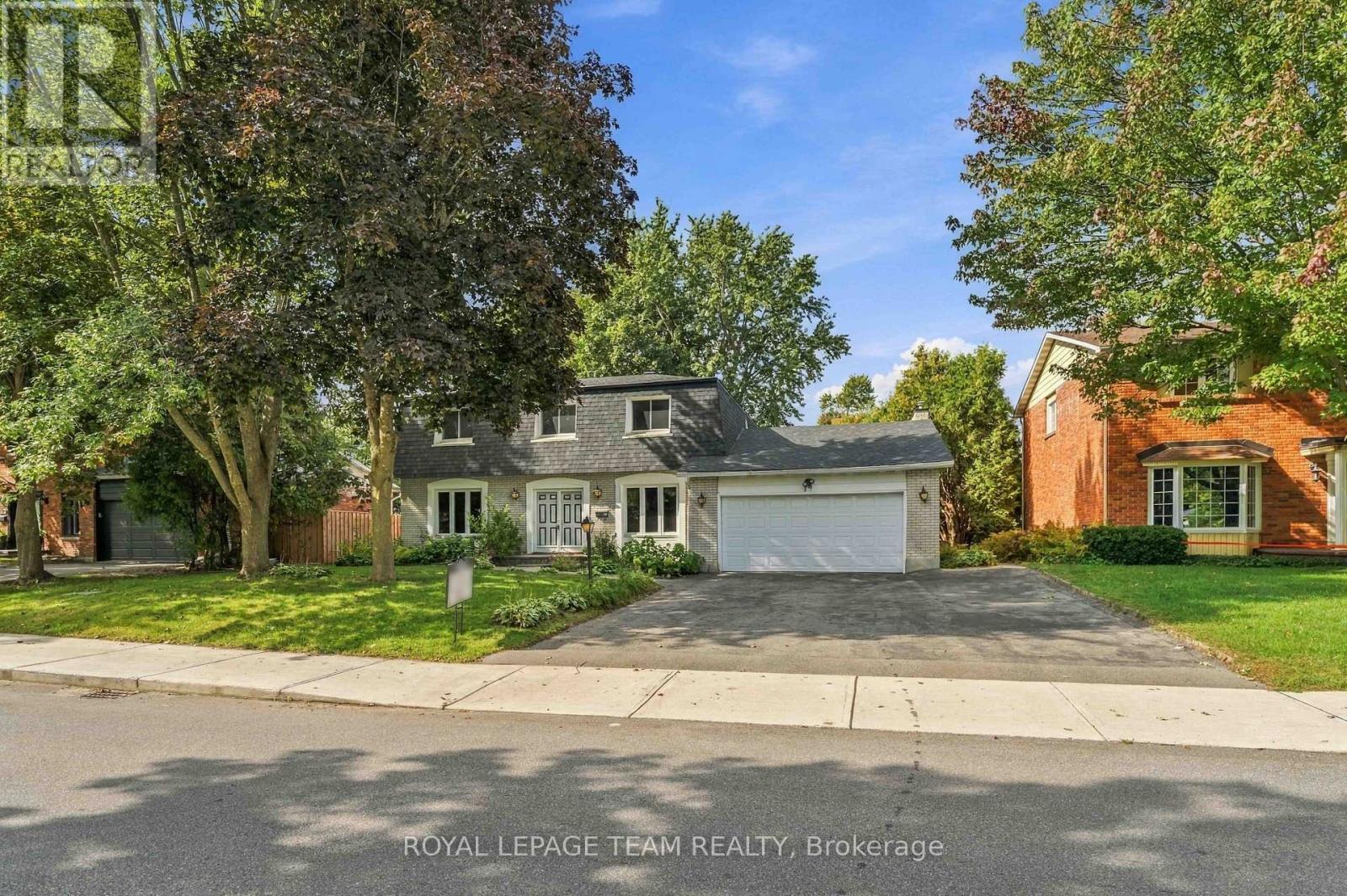 19 Amberwood Crescent, Ottawa, Ontario  K2E 7B7 - Photo 47 - X13801232