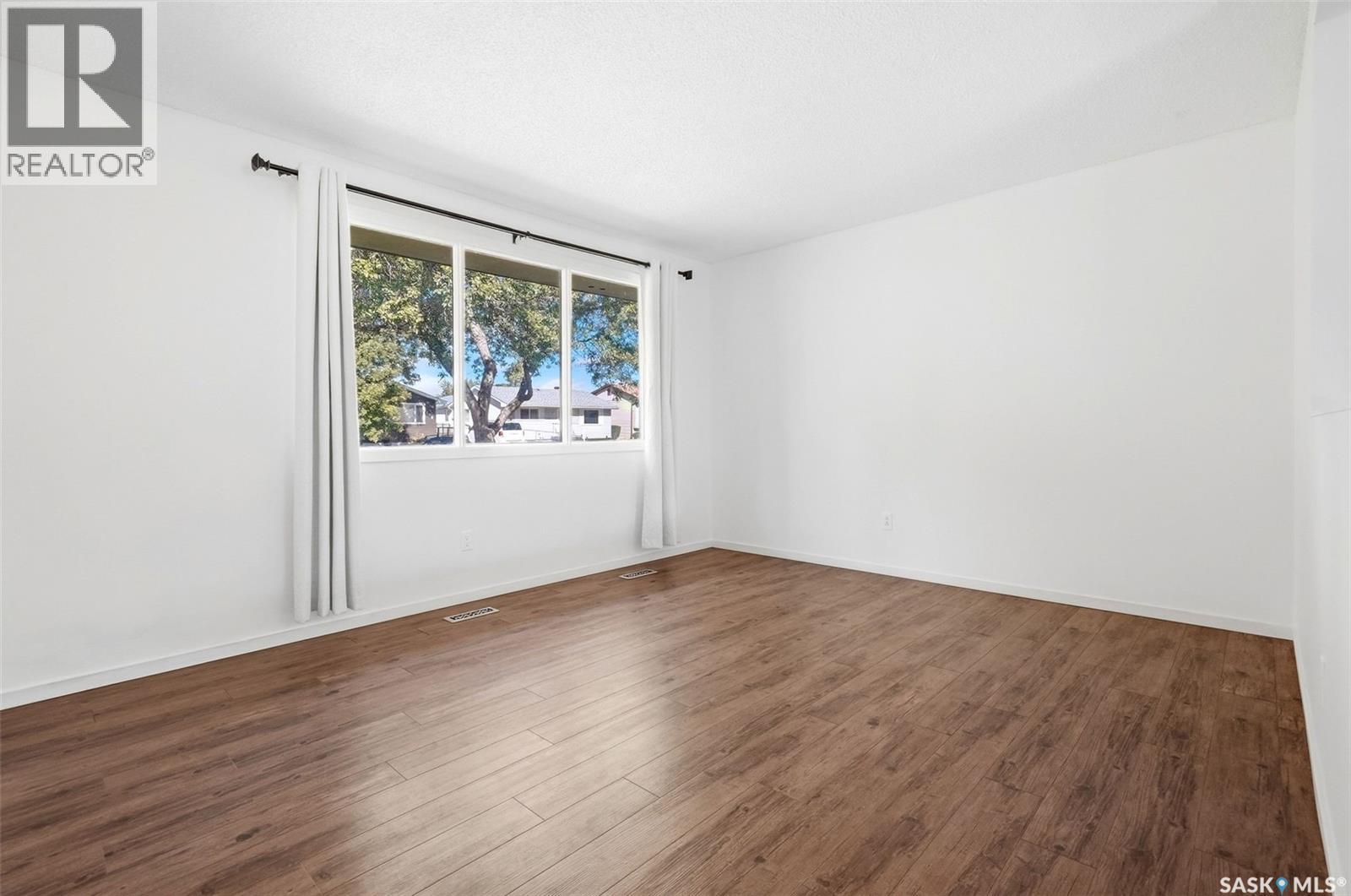 187 Read Avenue, Regina, Saskatchewan  S4T 6R3 - Photo 5 - SK048657