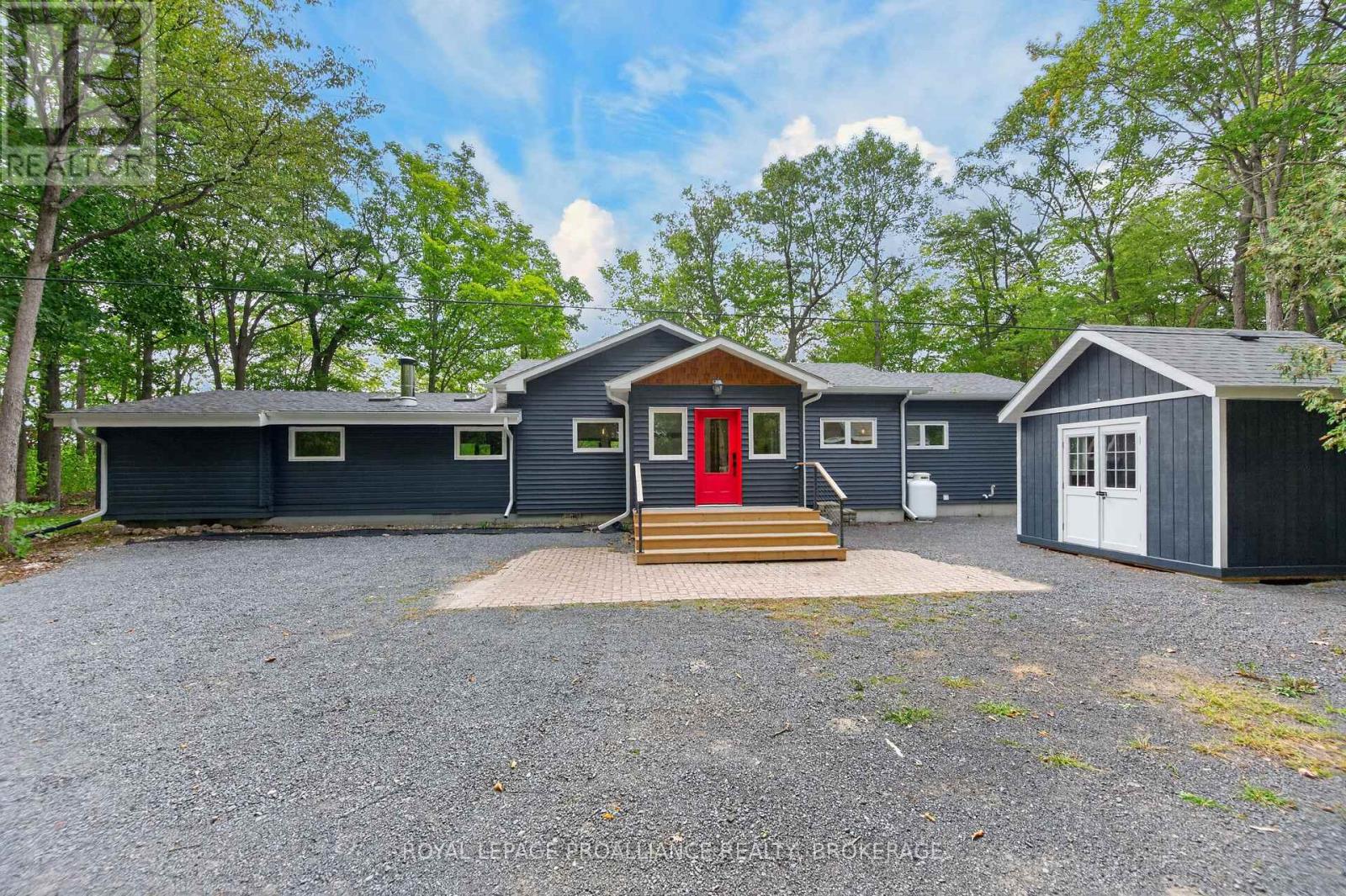 1167 Desert Point Lane, Frontenac, Ontario