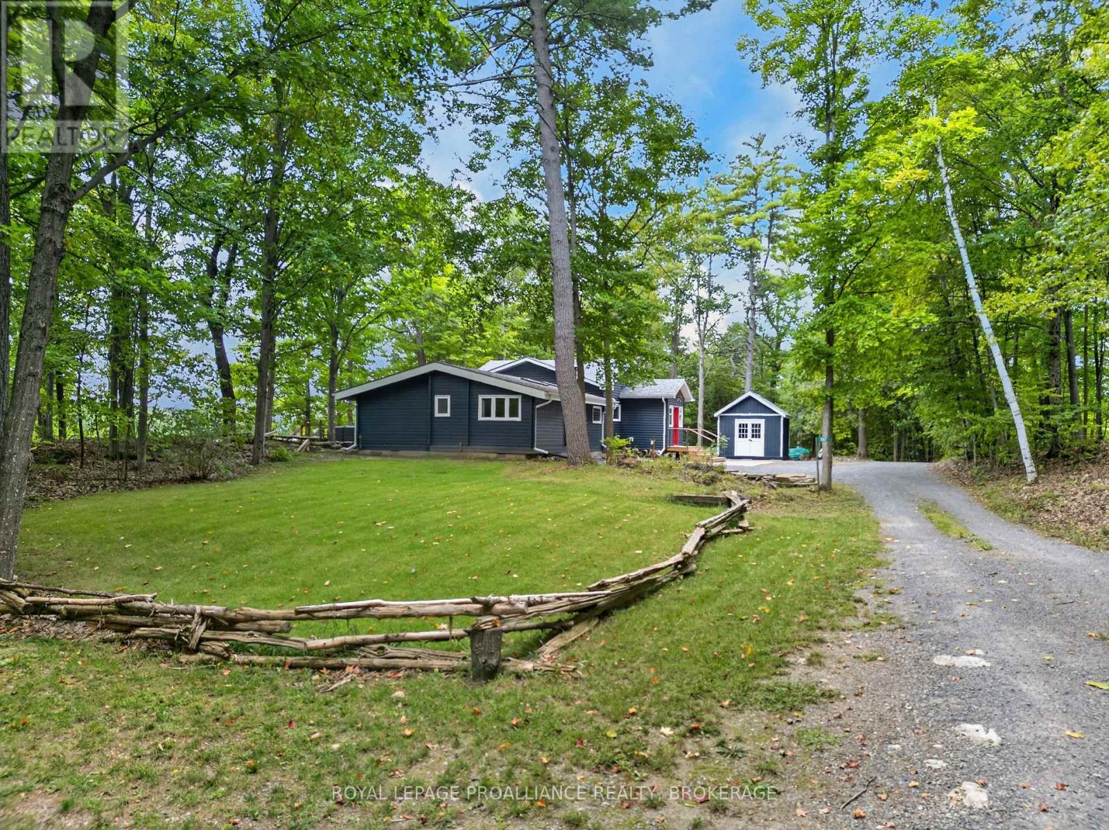 1167 Desert Point Lane, Frontenac, Ontario K0H 1W0 - Photo 2 - X13801706