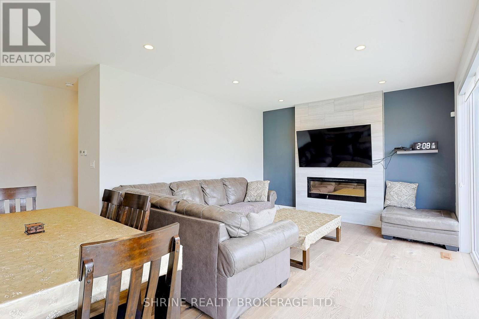 2170 Debra Drive, London South, Ontario  N6P 0E5 - Photo 4 - X13801968
