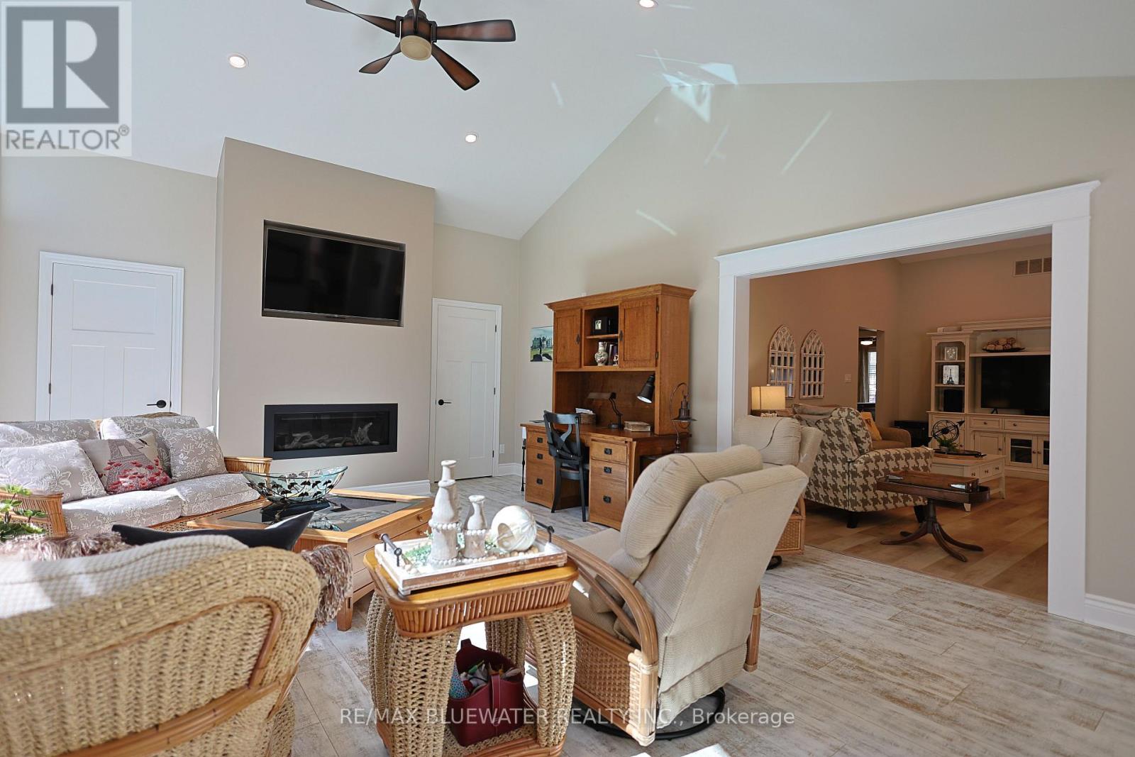 353 Shannon Boulevard, South Huron, Ontario  N0M 1T0 - Photo 27 - X13801998