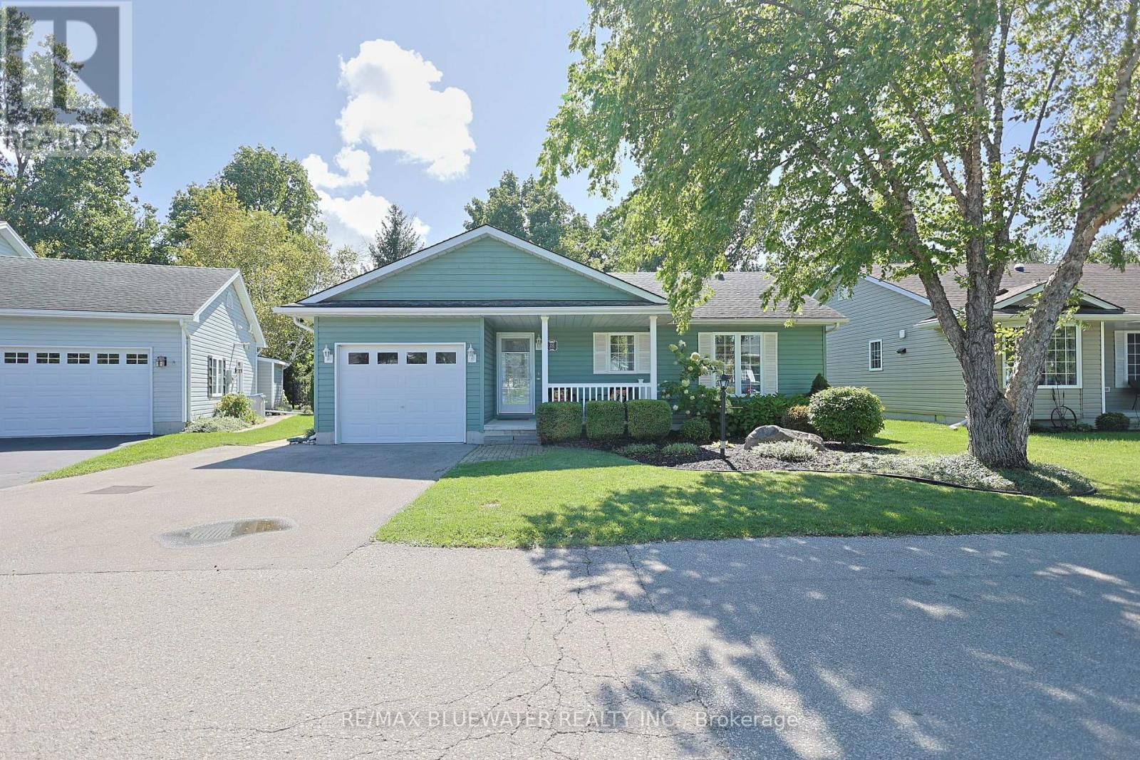 353 Shannon Boulevard, South Huron, Ontario  N0M 1T0 - Photo 6 - X13801998