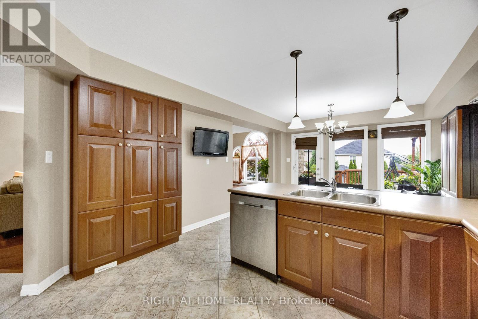 3184 Pomeroy Lane, London South, Ontario  N6P 1V7 - Photo 9 - X13802012