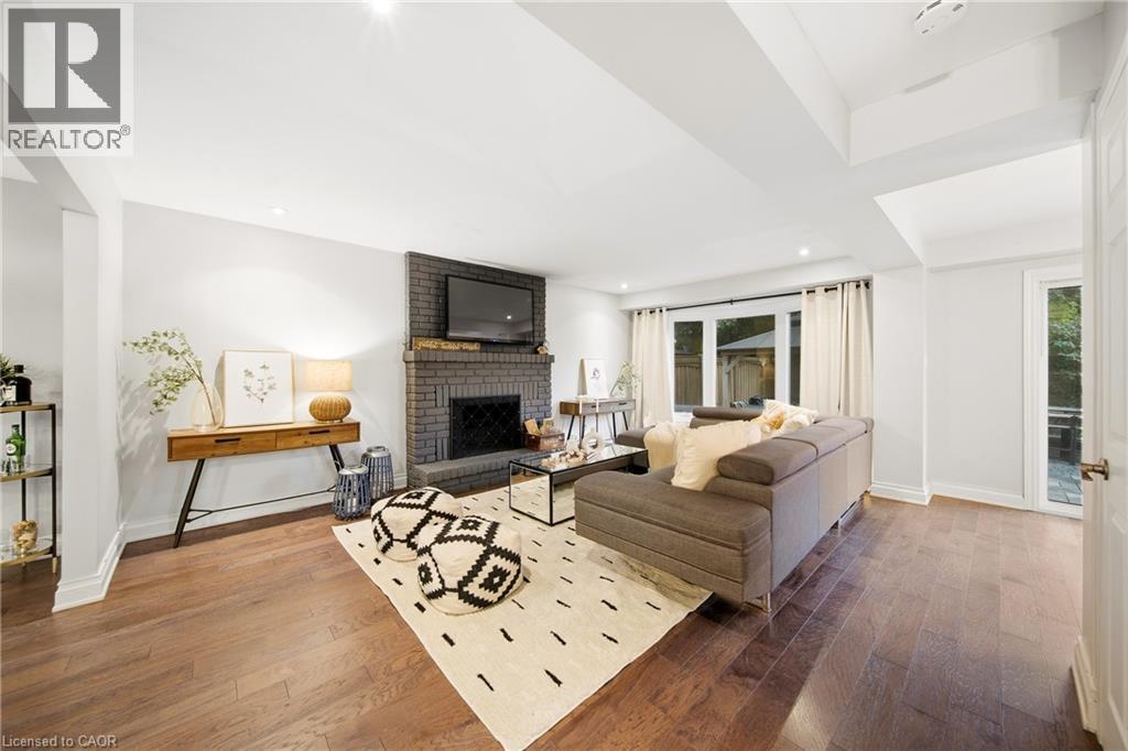 3277 Woodside Avenue, Burlington, Ontario  L7M 2R9 - Photo 9 - 40864559