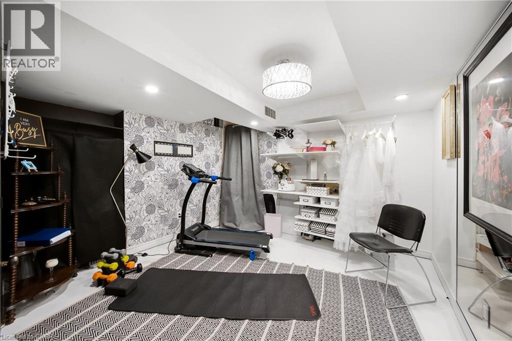 3277 Woodside Avenue, Burlington, Ontario  L7M 2R9 - Photo 43 - 40864559