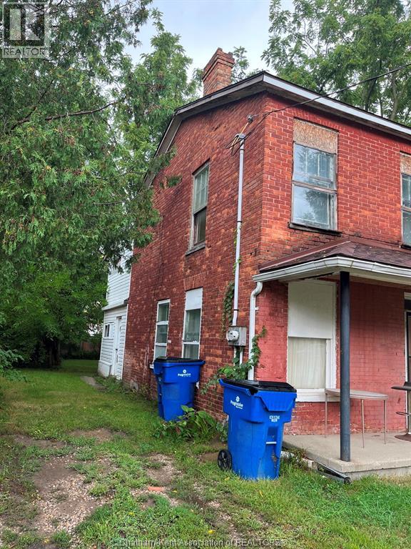 181-183 Wellington  St. E Street, Chatham, Ontario  N7M 3P2 - Photo 3 - 26022321