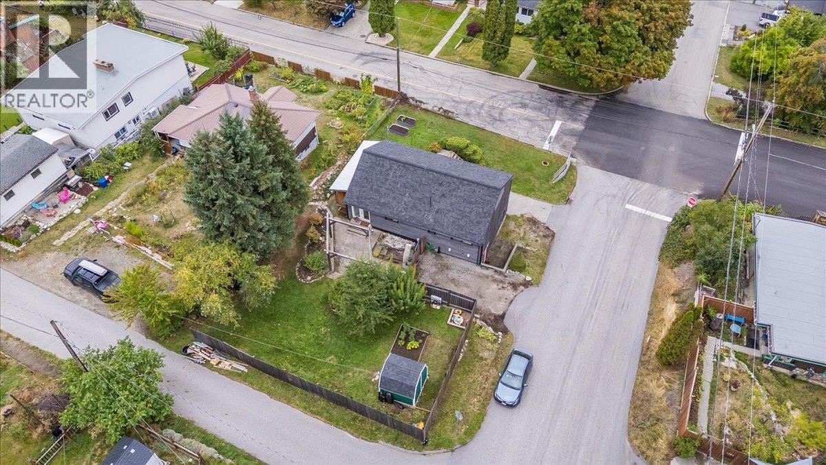 622 Eighth Street, Nelson, British Columbia  V1L 3A7 - Photo 47 - 10400934