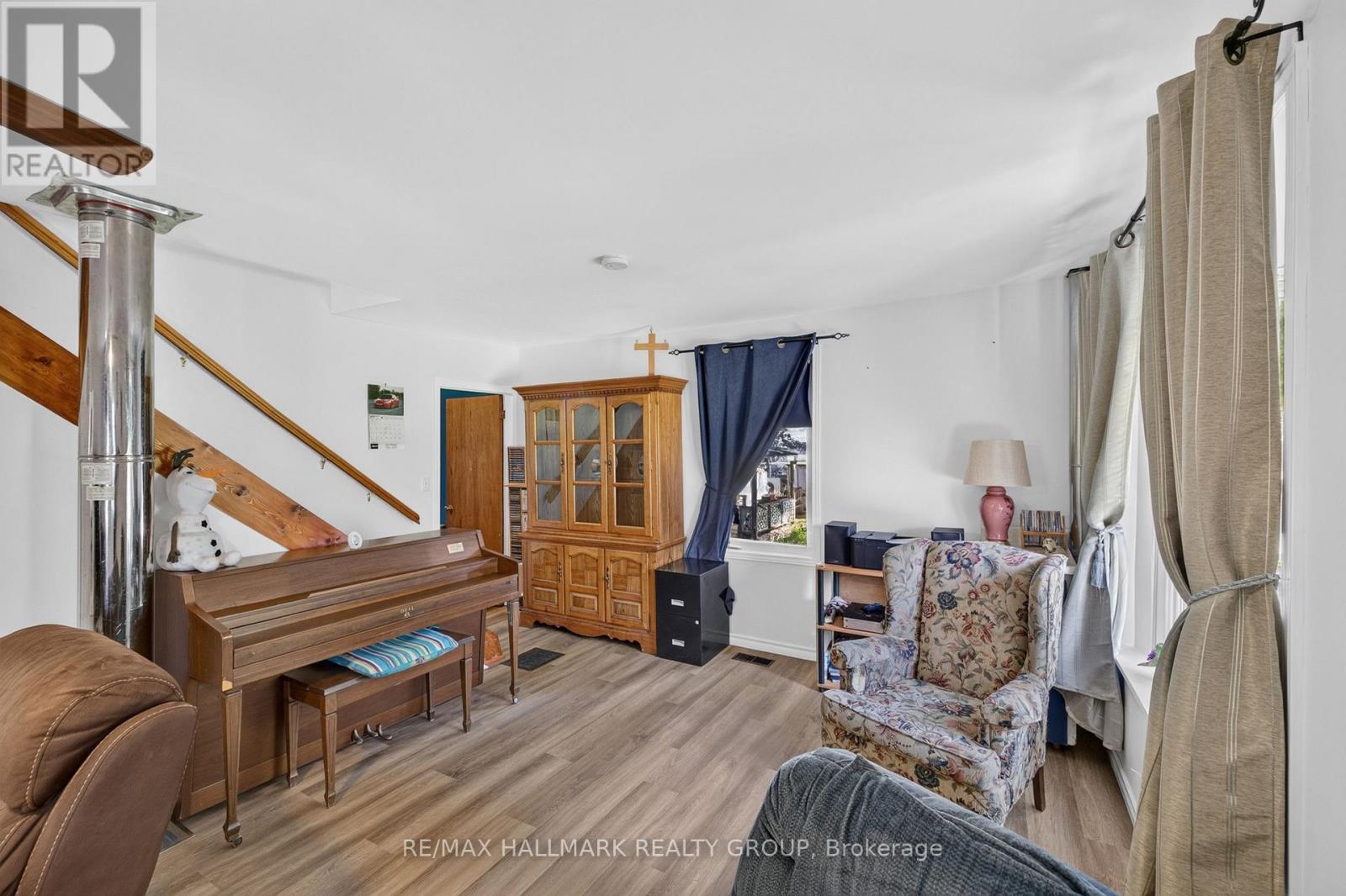 620 Highway 15 South, Rideau Lakes, Ontario  K0G 1L0 - Photo 11 - X13801738