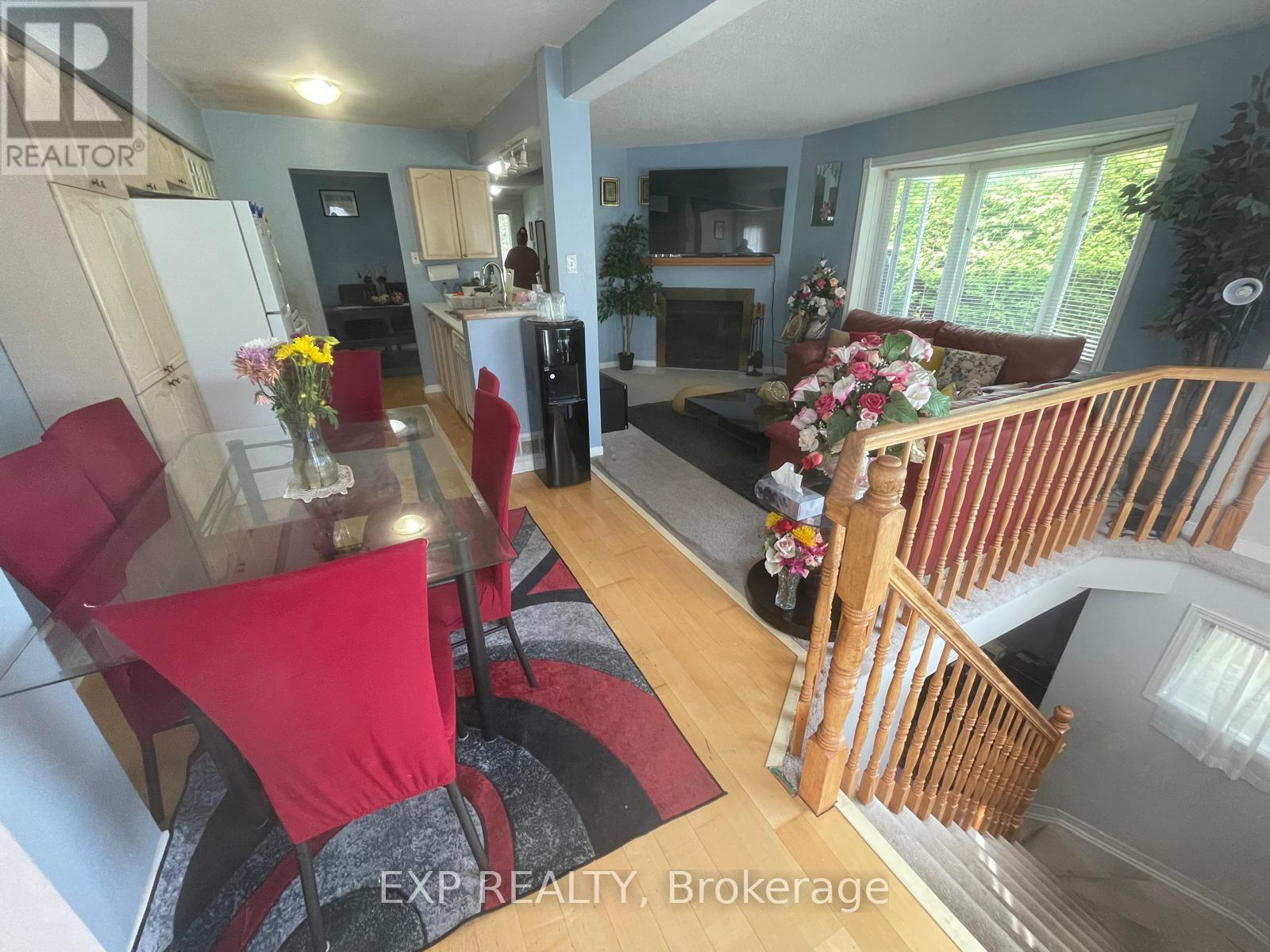 55 Whitegate Crescent, Ottawa, Ontario  K2J 4B7 - Photo 4 - X13801828