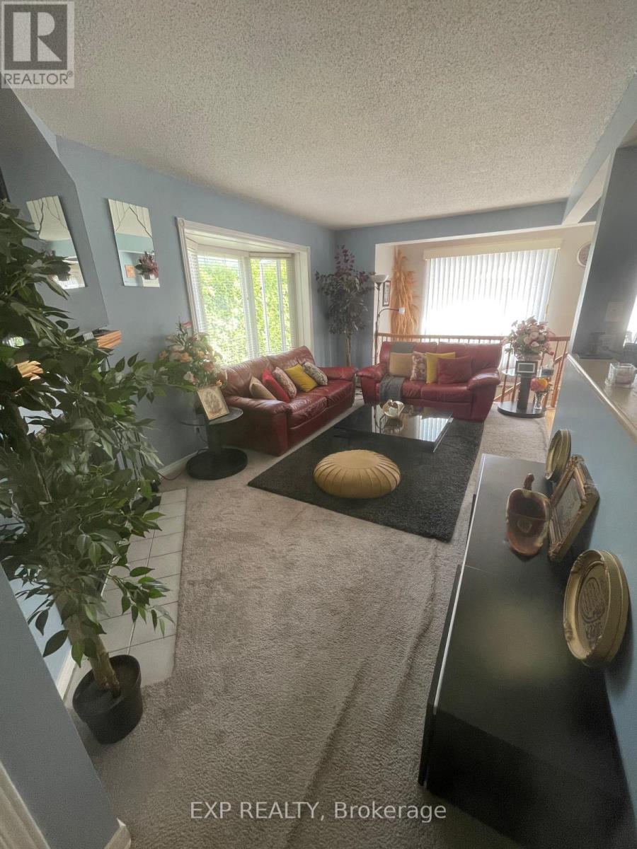 55 Whitegate Crescent, Ottawa, Ontario  K2J 4B7 - Photo 5 - X13801828