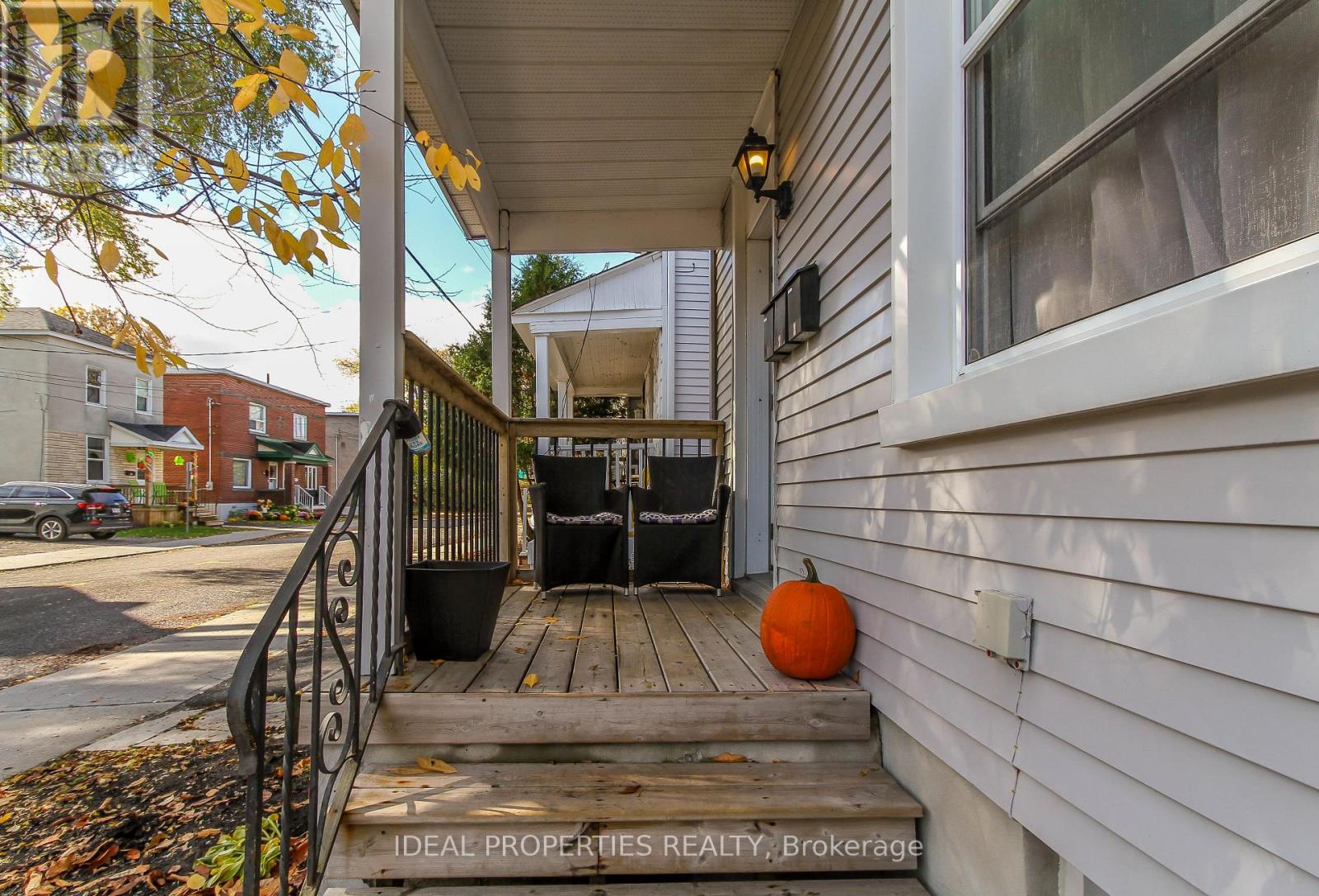 2 - 185 Louisa Street, Ottawa, Ontario  K1R 6Y9 - Photo 2 - X13801880