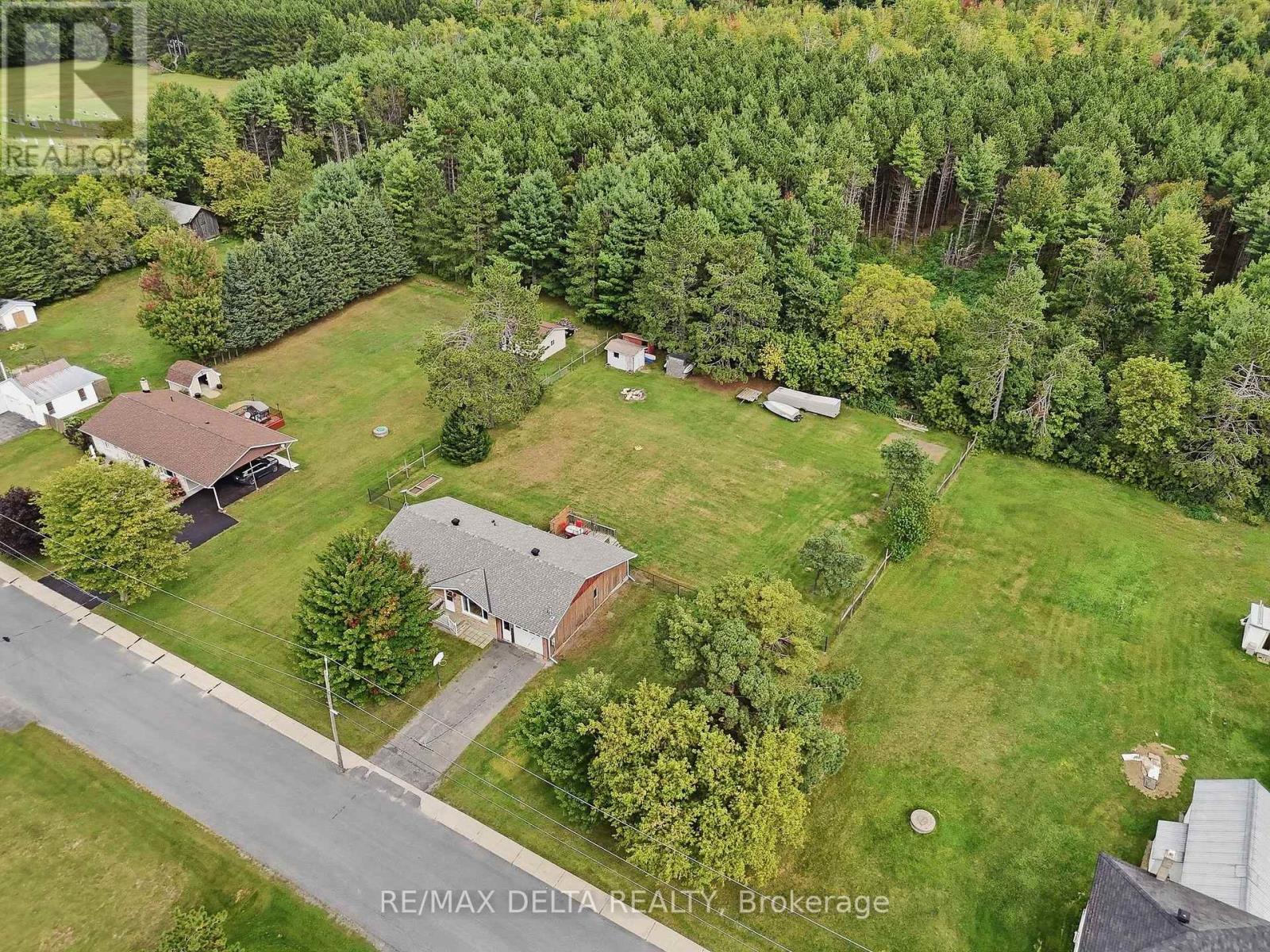 836 Cartier Street, Alfred And Plantagenet, Ontario  K0B 1C0 - Photo 36 - X13801886