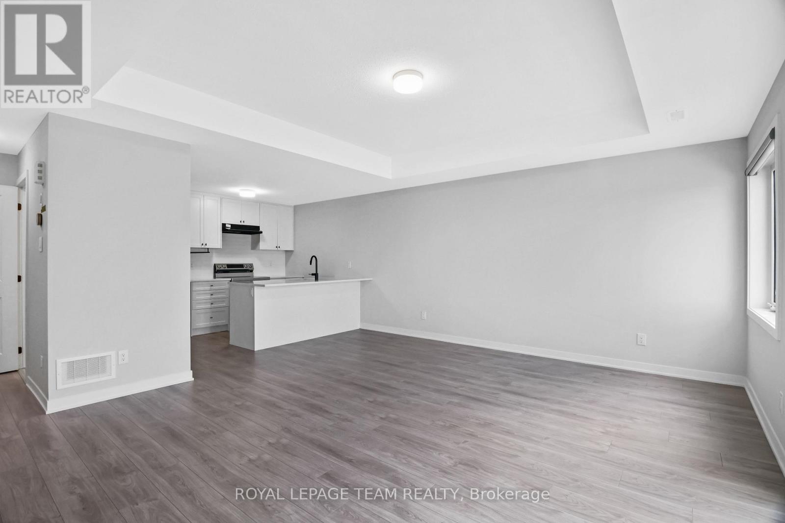 802 Parnian Private, Ottawa, Ontario  K2J 7K6 - Photo 6 - X13801988