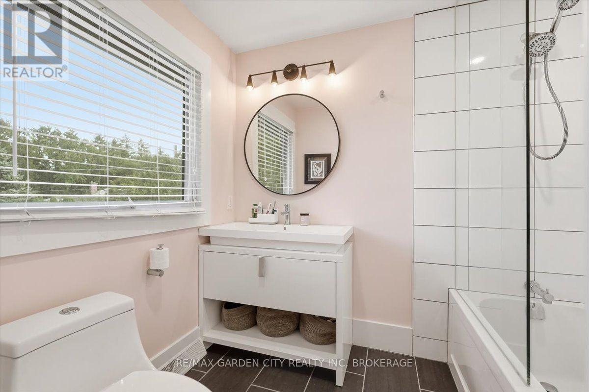 16 Pinecrest Court, Pelham, Ontario  L0S 1E0 - Photo 22 - X13801914
