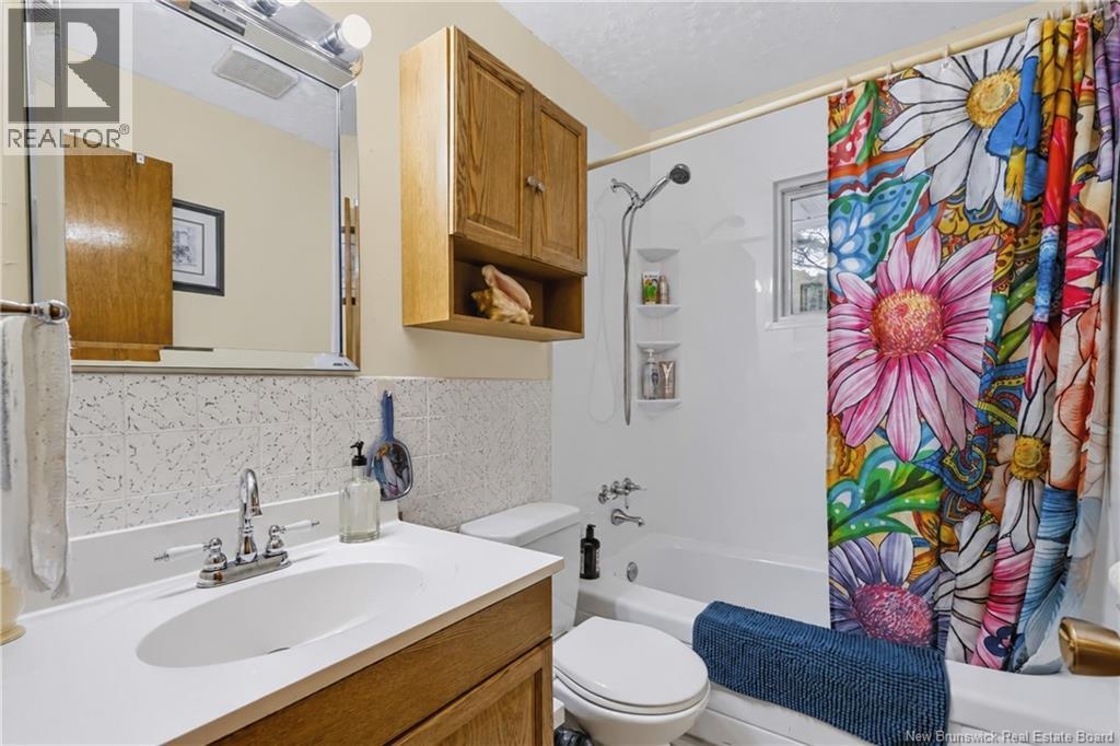169 Burpee Street, Fredericton, New Brunswick E3A 1M6 - Photo 24 - NB147738