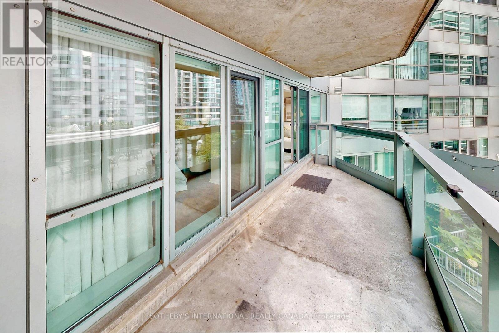 414 - 10 Queens Quay W, Toronto, Ontario  M5J 2R9 - Photo 33 - C13801854