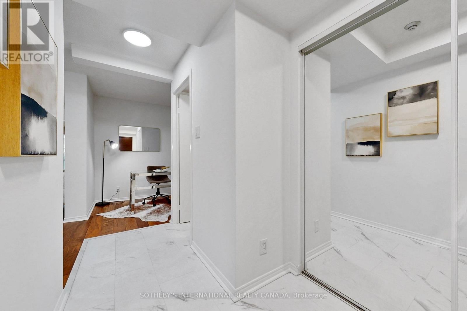 414 - 10 Queens Quay W, Toronto, Ontario  M5J 2R9 - Photo 6 - C13801854