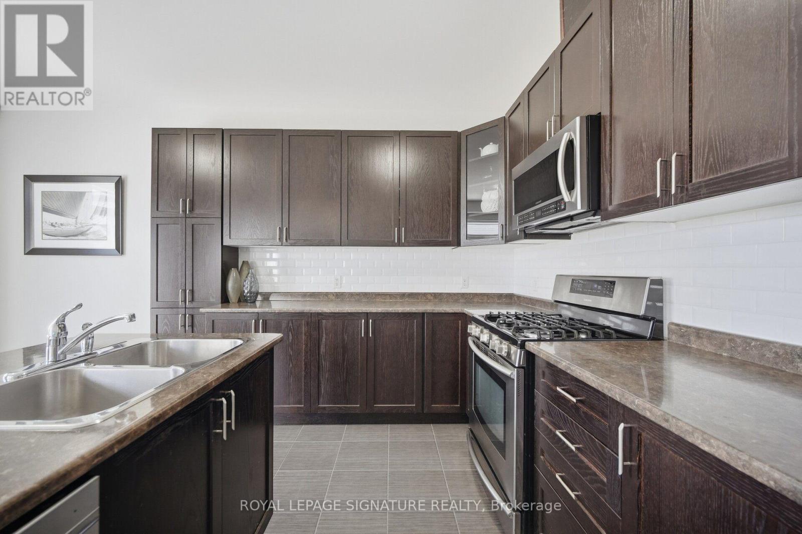 2323 Steeplechase Street, Oshawa, Ontario  L1L 0C8 - Photo 17 - E13801762