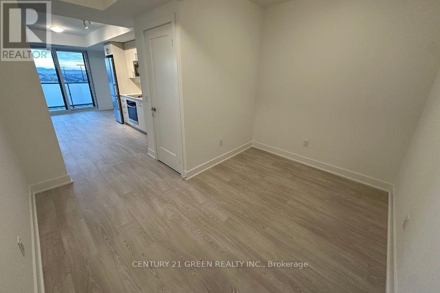 501 - 2545 Simcoe Street N, Oshawa (Windfields), Ontario  L1L 0W3 - Photo 2 - E13801812