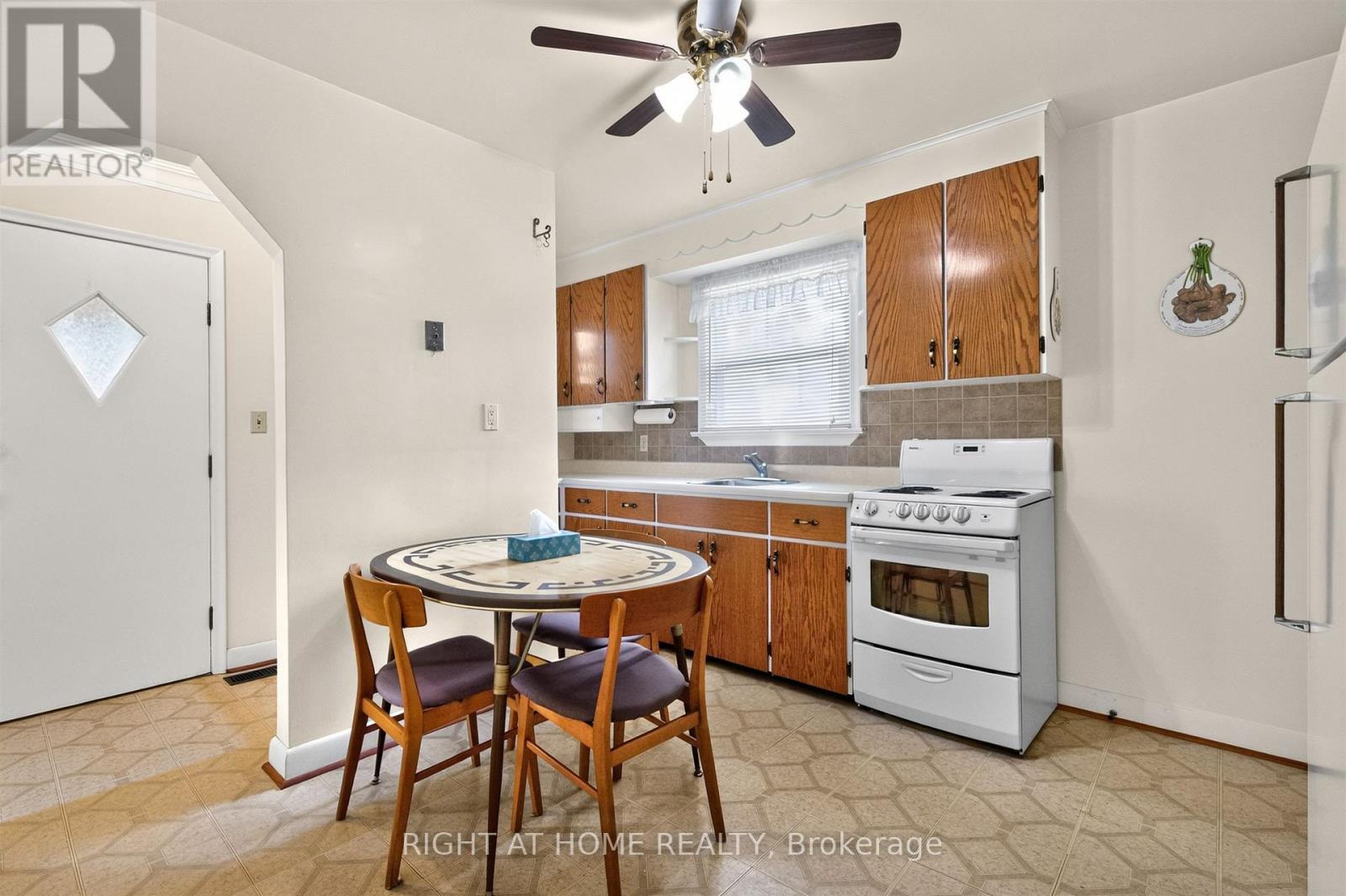 544 Brimley Road, Toronto, Ontario  M1J 1A8 - Photo 12 - E13801904