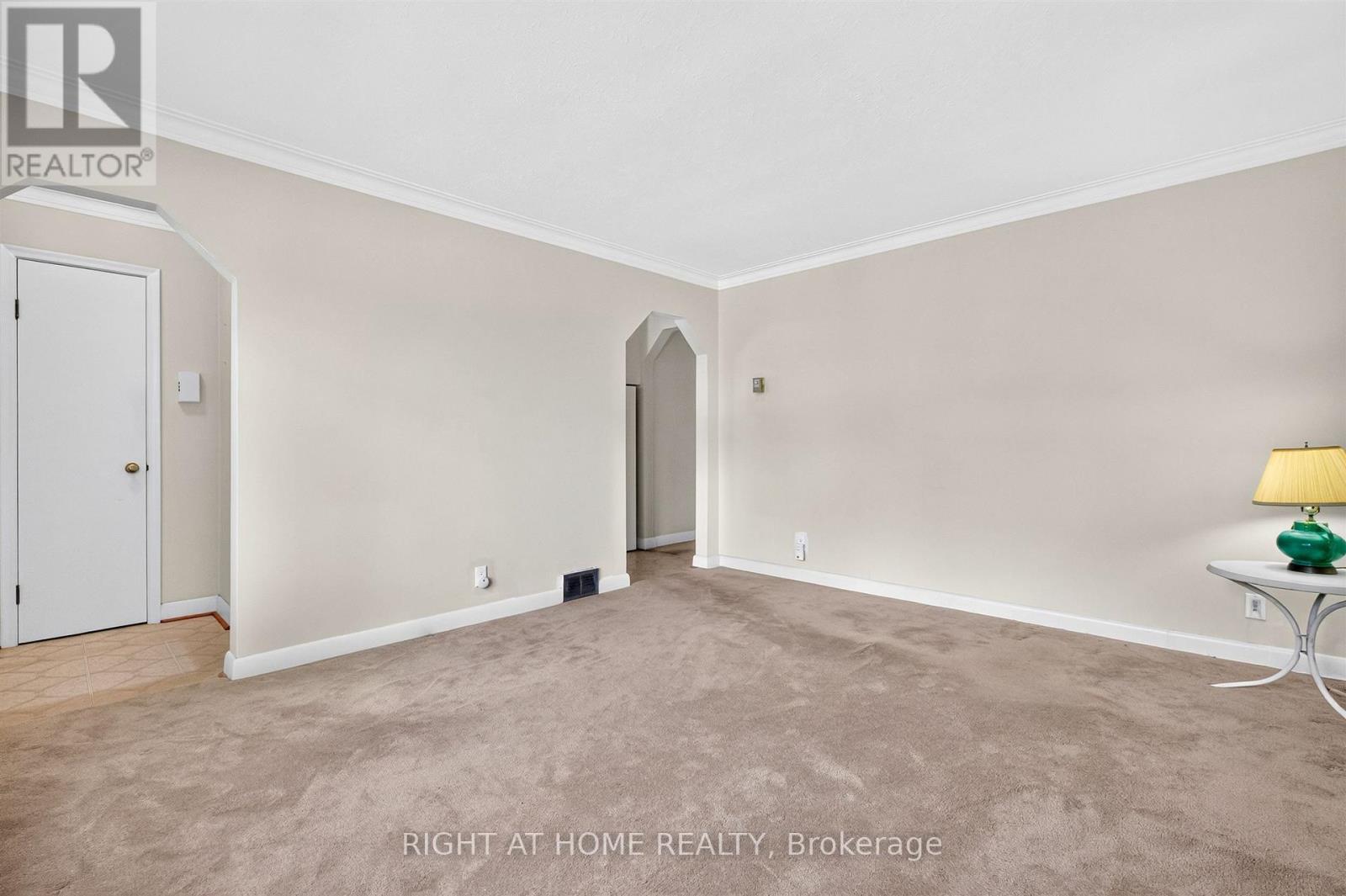 544 Brimley Road, Toronto, Ontario  M1J 1A8 - Photo 9 - E13801904