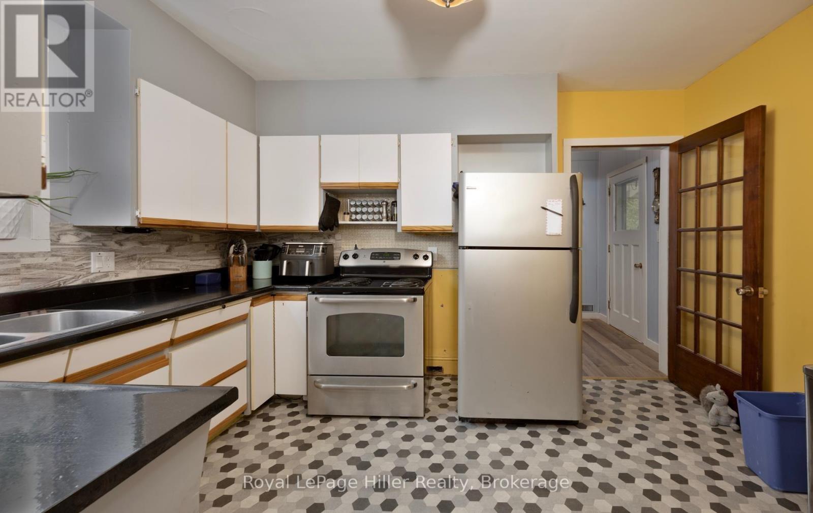 163 St. George Street, West Perth, Ontario  N0K 1N0 - Photo 8 - X13801818