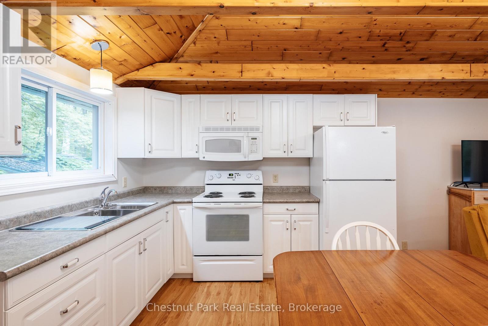 295 Tammys Cove Road, Northern Bruce Peninsula, Ontario  N0H 1W0 - Photo 10 - X13802018