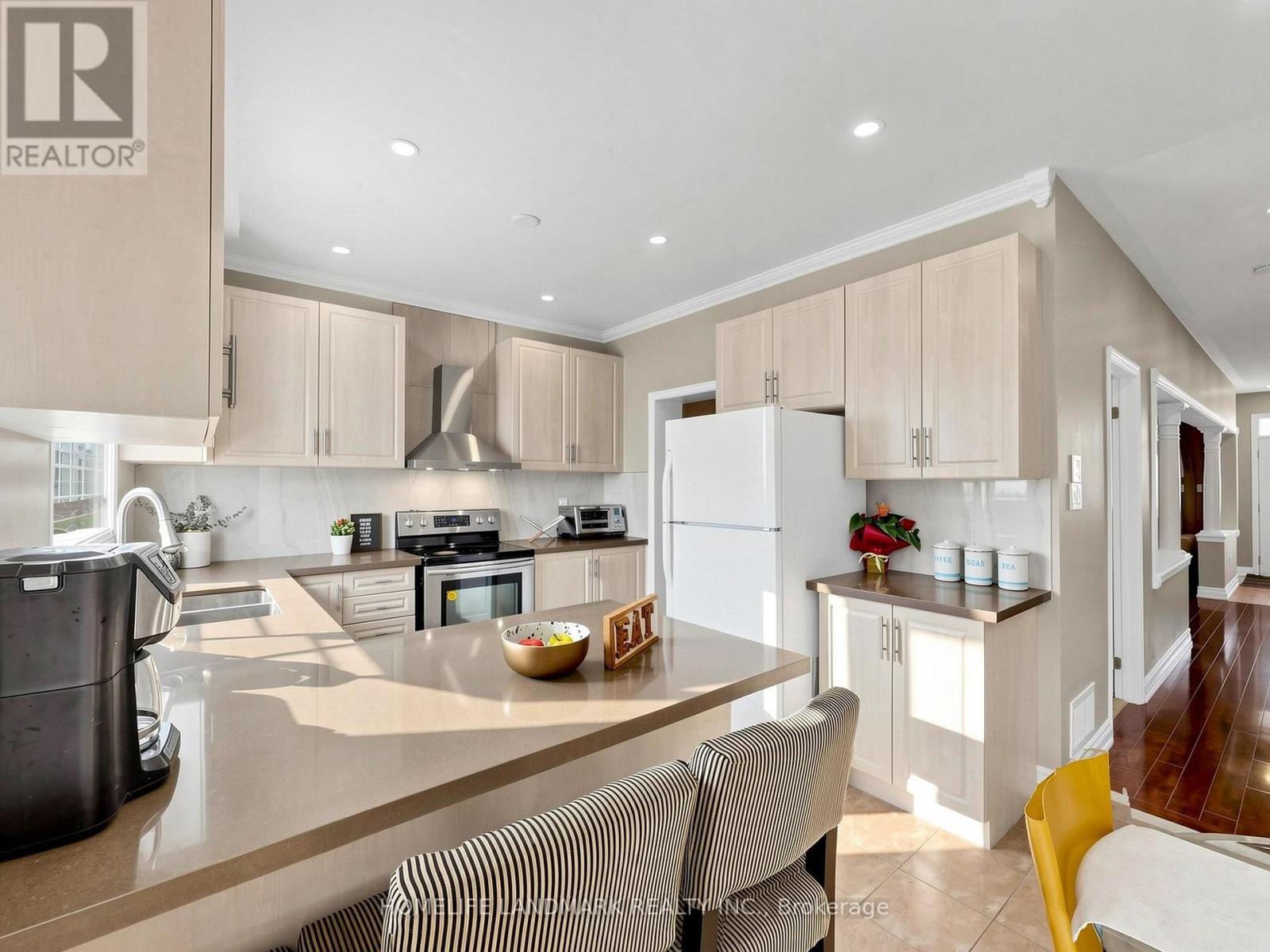 35 Sanderson Road, Markham, Ontario  L6C 2V4 - Photo 14 - N13801704