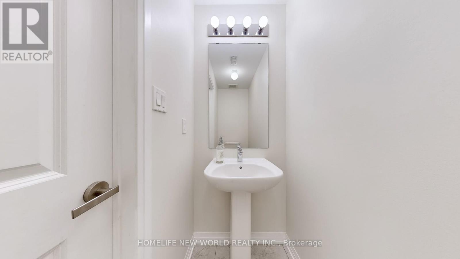 1697 Bur Oak Avenue, Markham, Ontario  L6E 0V2 - Photo 11 - N13801808