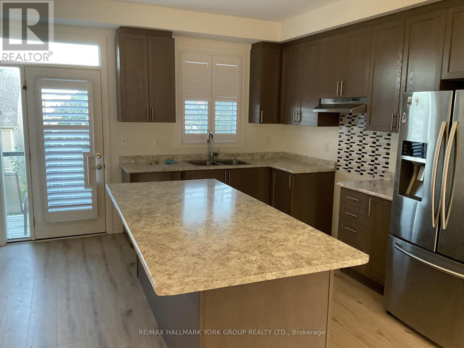 40 - 24 Hughes Lane, New Tecumseth, Ontario  L0G 1H0 - Photo 4 - N13801810