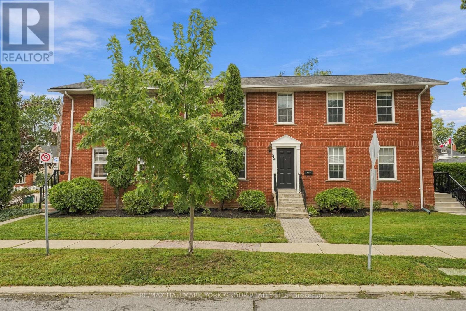 52 Centre Street, Aurora, Ontario  L4G 1J8 - Photo 2 - N13801838