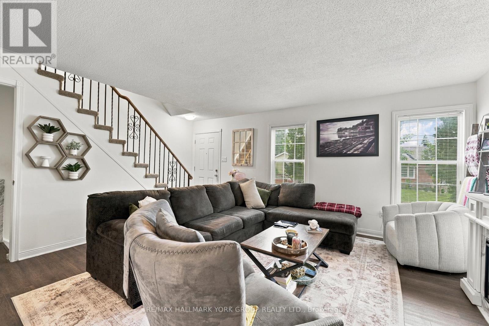 52 Centre Street, Aurora, Ontario  L4G 1J8 - Photo 23 - N13801838
