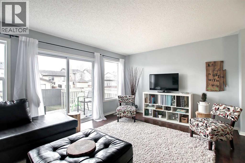 191 Cranberry Green Se, Calgary, Alberta  T3M 1L3 - Photo 6 - A2321154