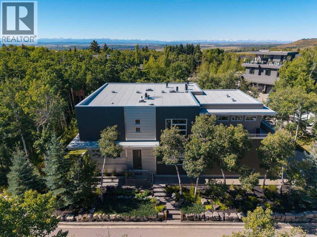 50 Posthill Drive Sw, Calgary, Alberta  T3H 0A8 - Photo 2 - A2346039