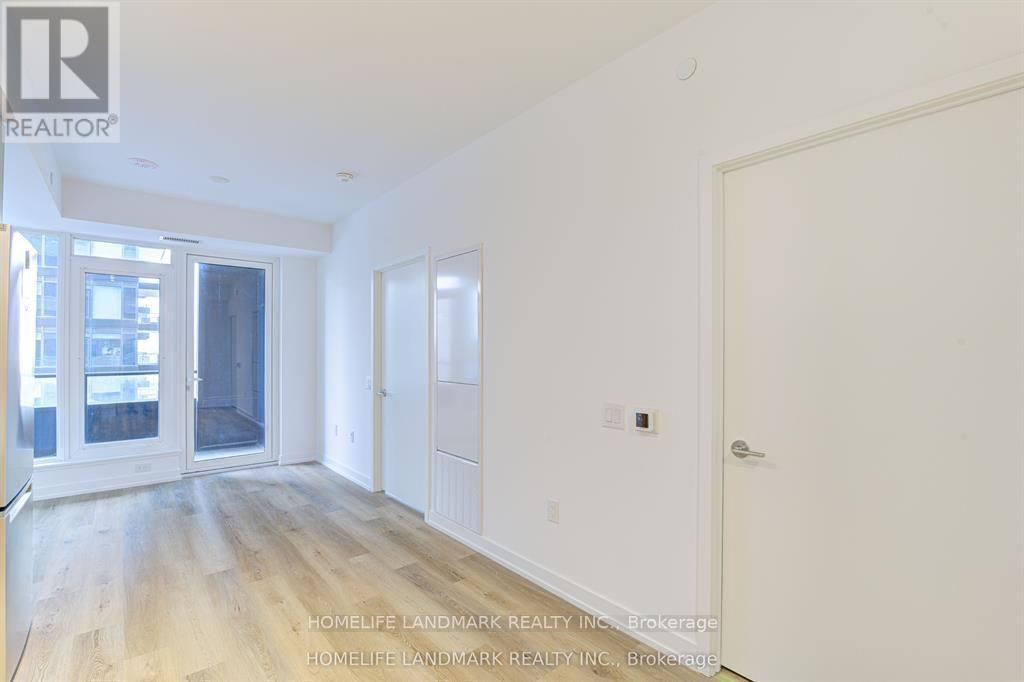 1112 - 395 Square One Drive, Mississauga, Ontario L5B 0P6 - Photo 16 - W13801712