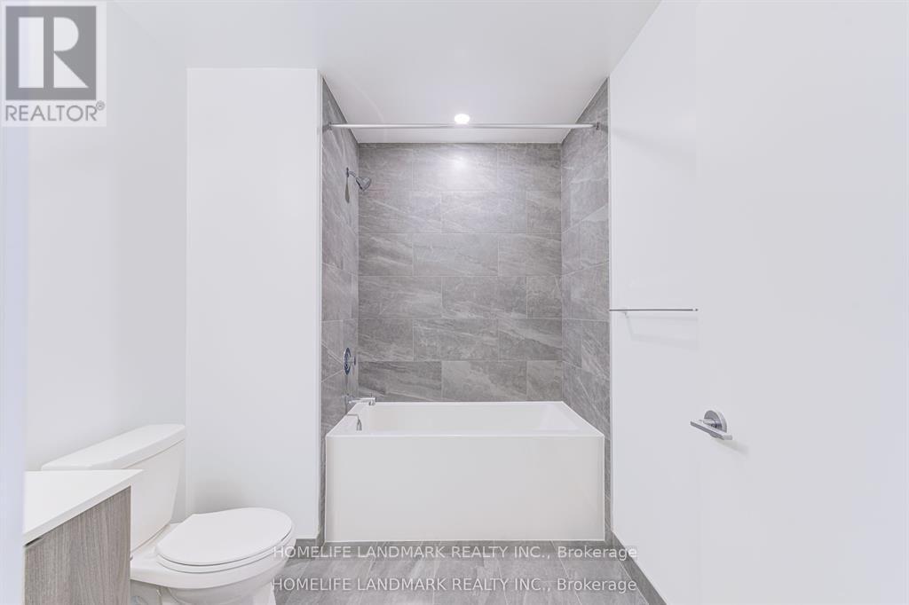 1112 - 395 Square One Drive, Mississauga, Ontario L5B 0P6 - Photo 9 - W13801712