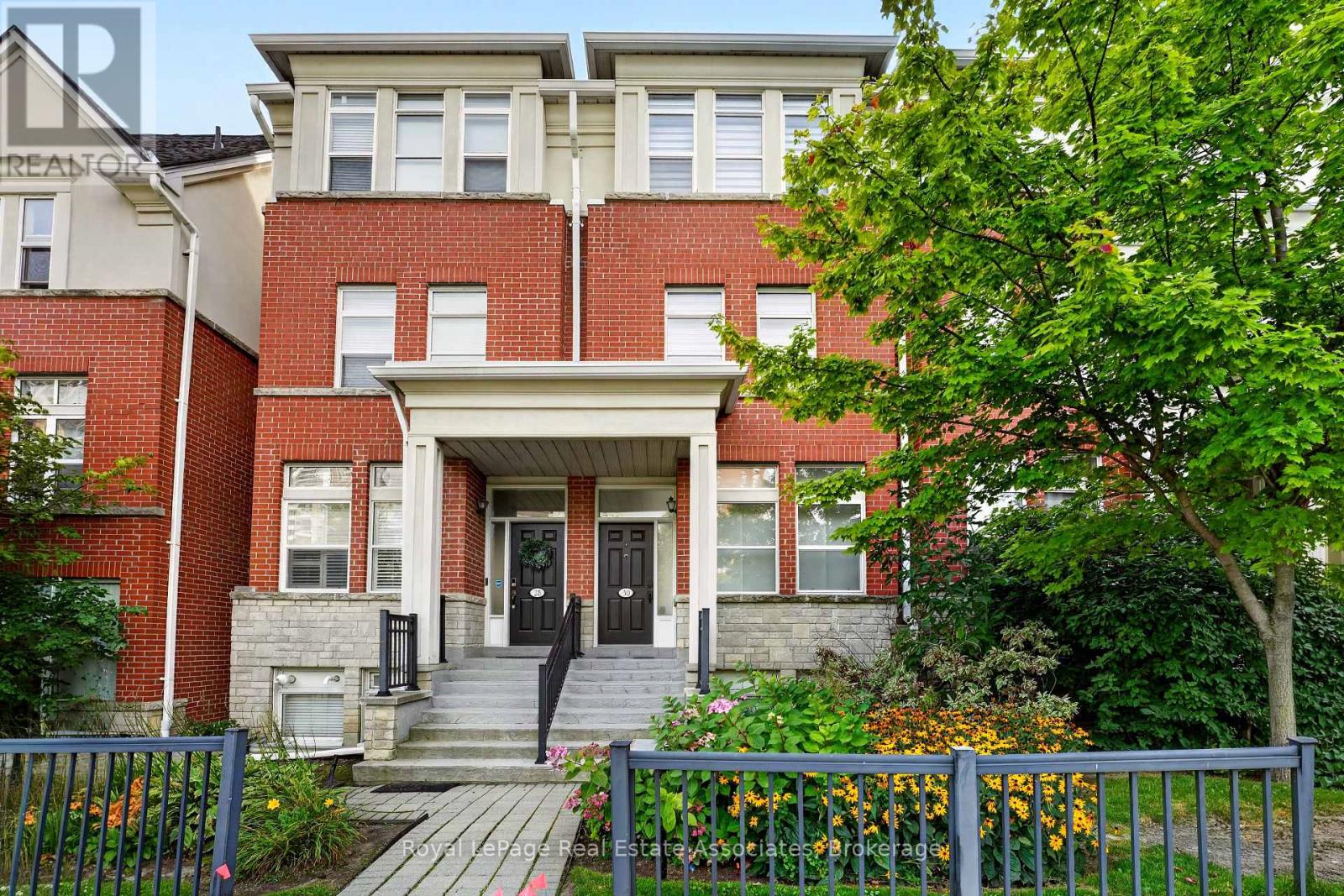 30 MICHAEL POWER PLACE, Toronto, Ontario