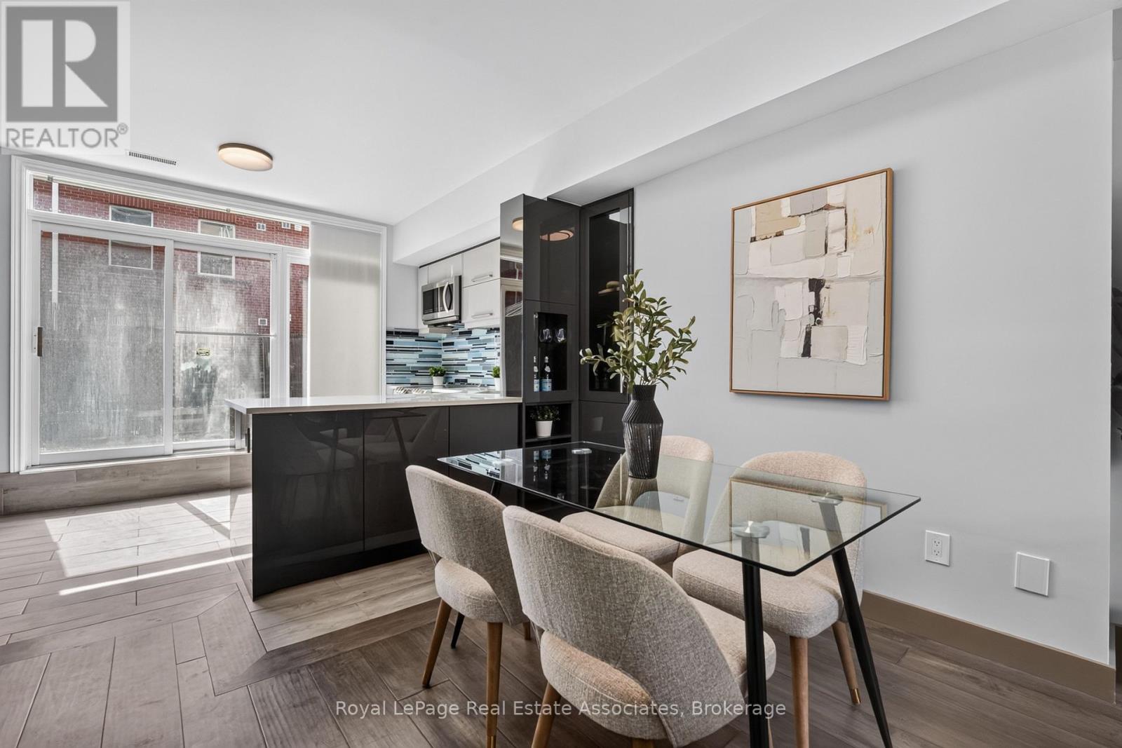30 Michael Power Place, Toronto, Ontario  M9A 5G9 - Photo 12 - W13801754