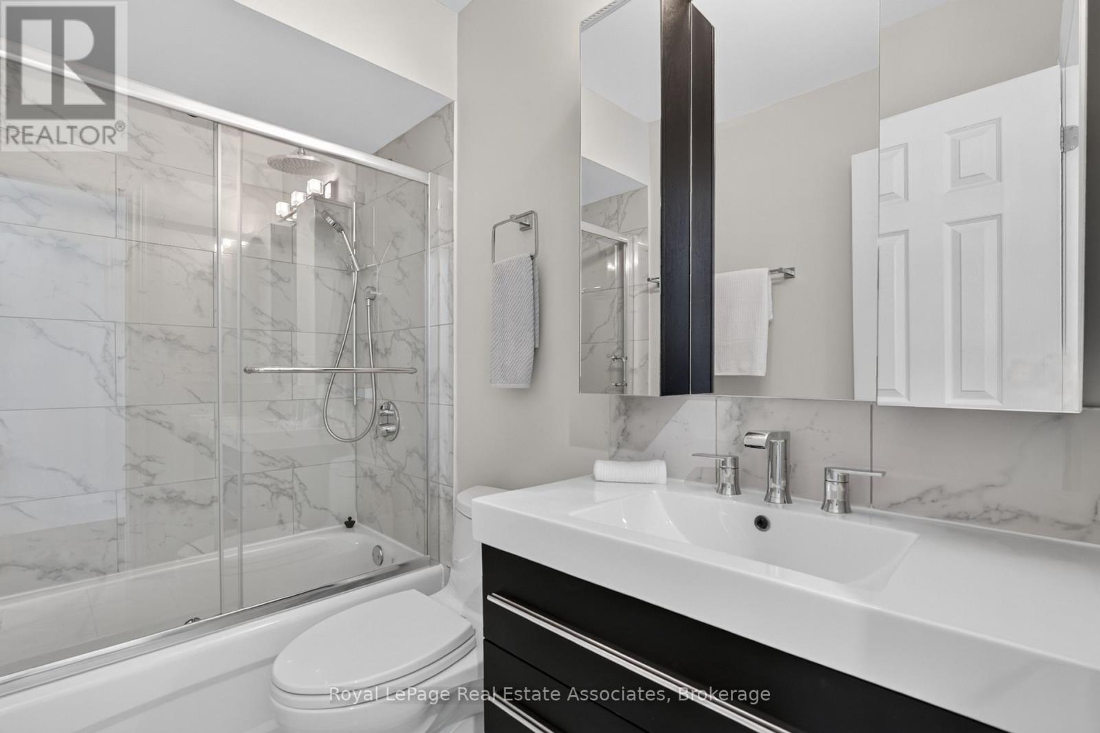 30 Michael Power Place, Toronto, Ontario  M9A 5G9 - Photo 25 - W13801754
