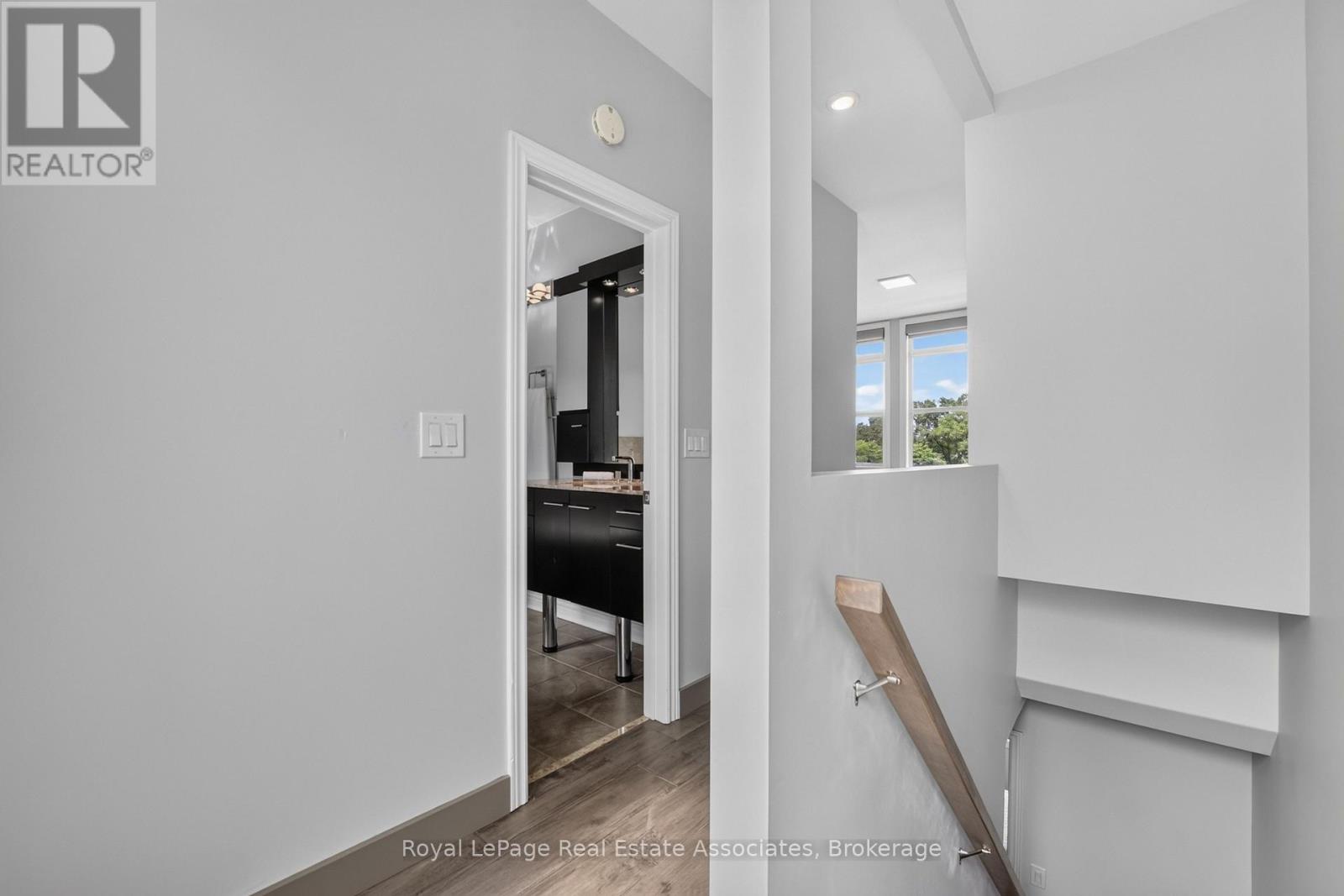 30 Michael Power Place, Toronto, Ontario  M9A 5G9 - Photo 28 - W13801754