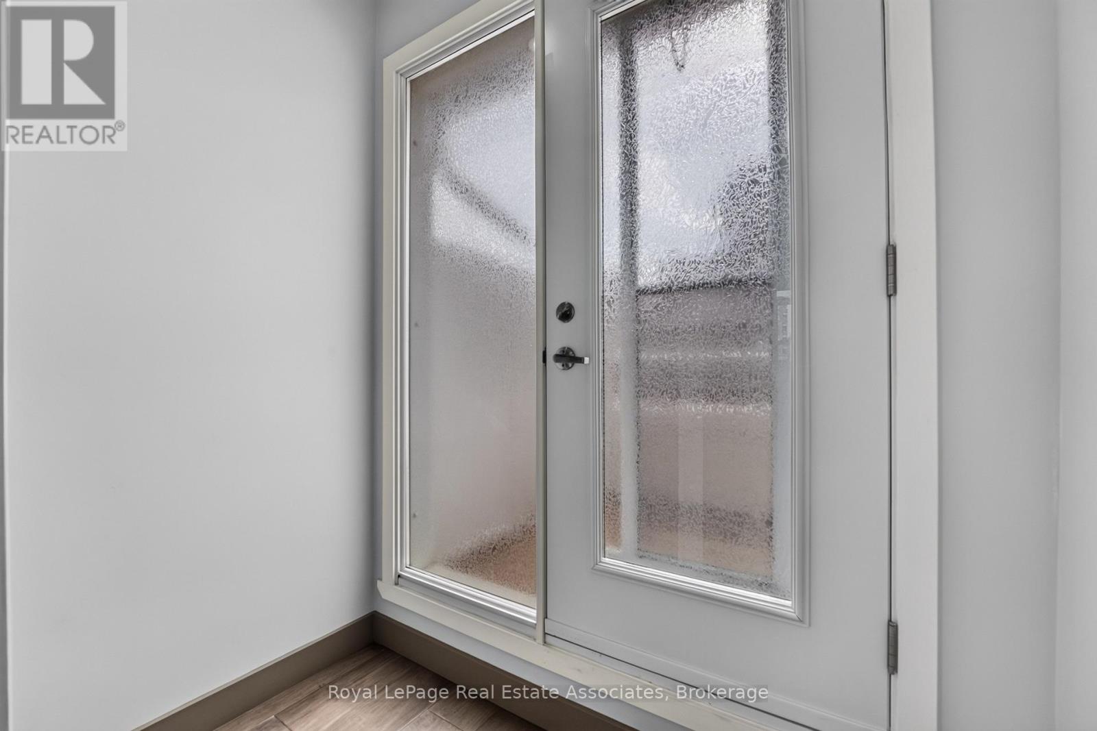 30 Michael Power Place, Toronto, Ontario  M9A 5G9 - Photo 37 - W13801754
