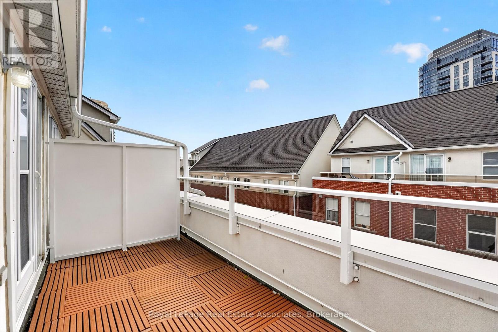 30 Michael Power Place, Toronto, Ontario  M9A 5G9 - Photo 39 - W13801754