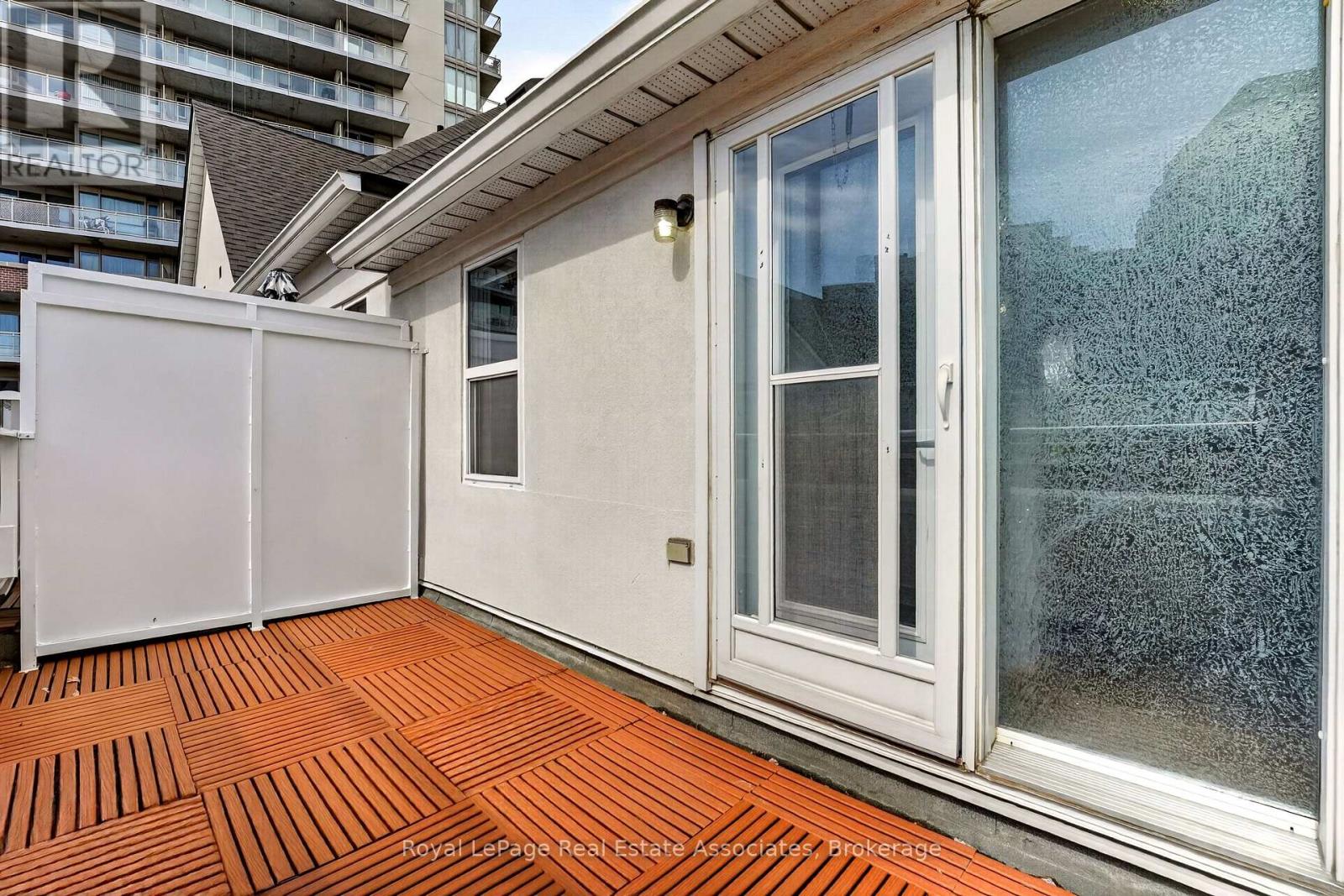 30 Michael Power Place, Toronto, Ontario  M9A 5G9 - Photo 40 - W13801754
