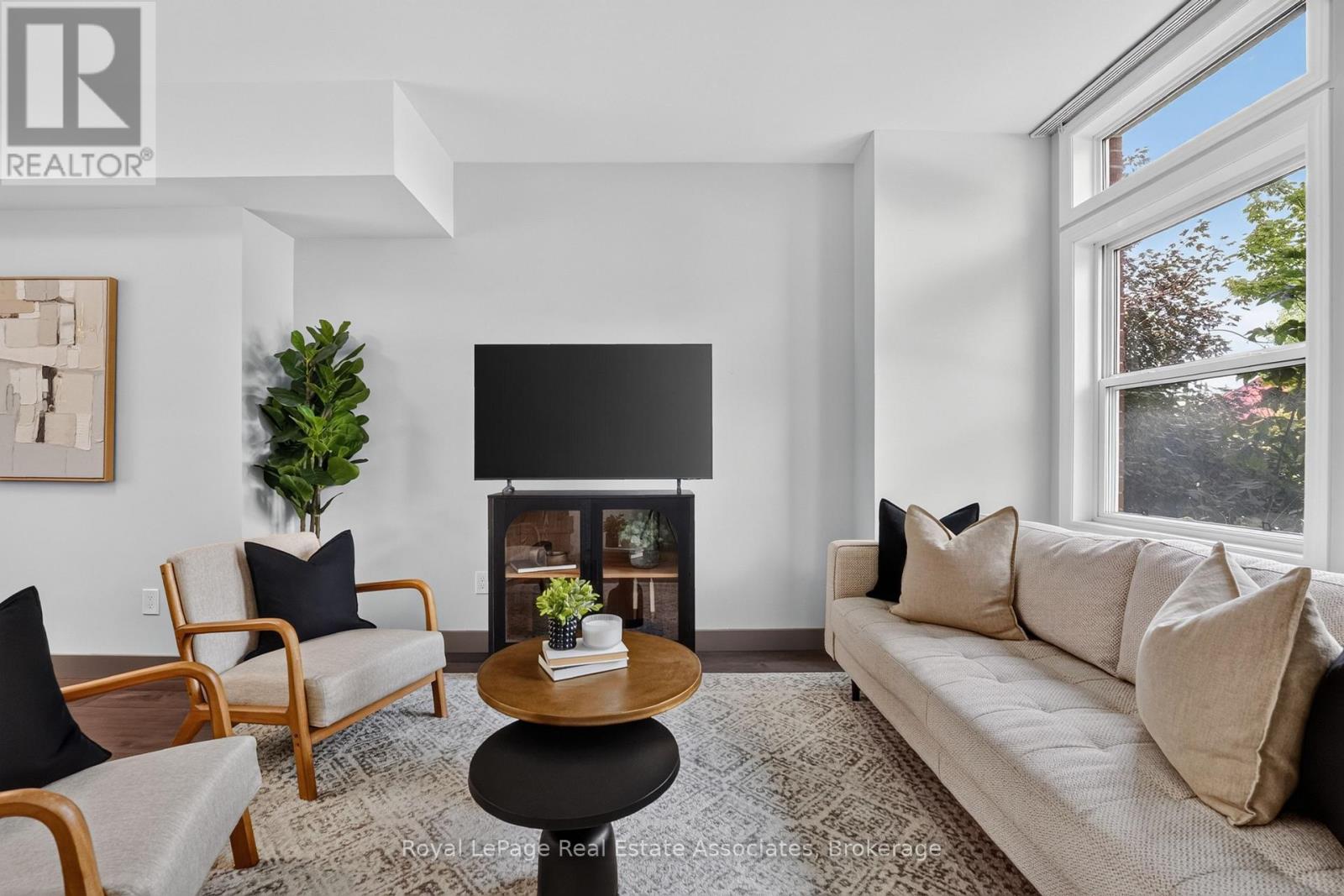 30 Michael Power Place, Toronto, Ontario  M9A 5G9 - Photo 7 - W13801754