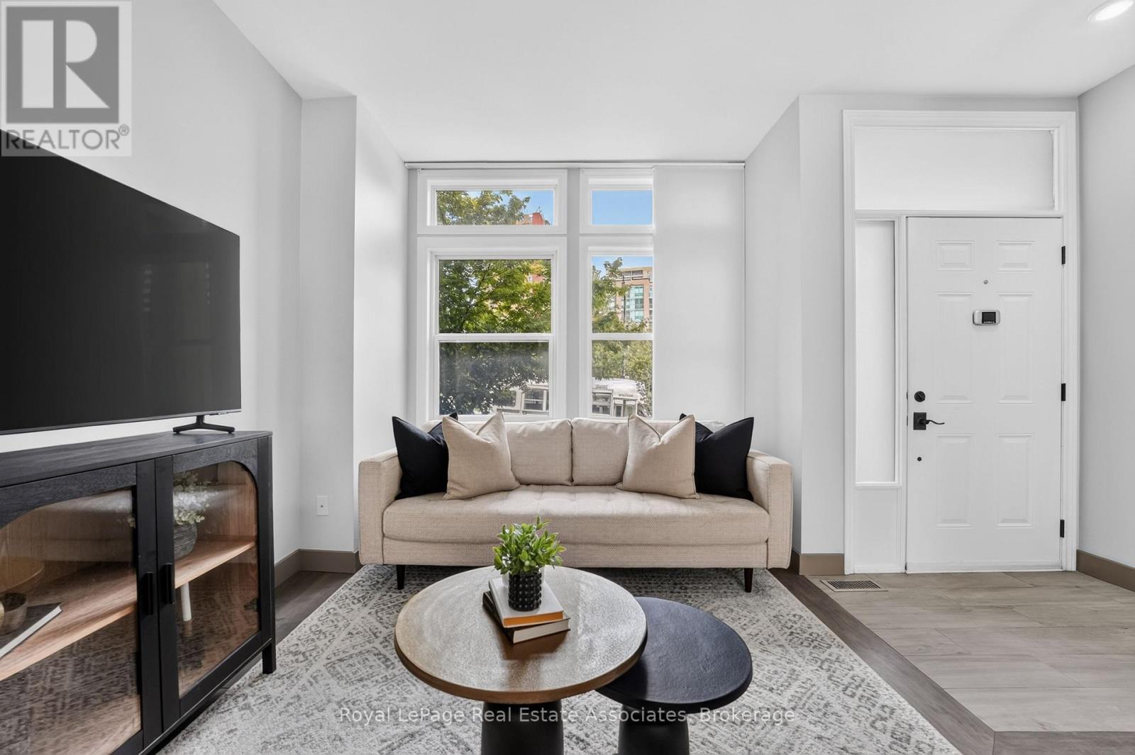 30 Michael Power Place, Toronto, Ontario  M9A 5G9 - Photo 9 - W13801754