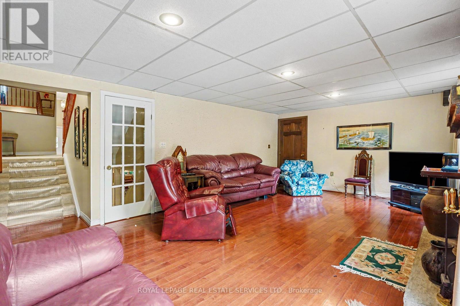 1577 Thompson Street, Mississauga, Ontario  L5C 1B4 - Photo 14 - W13801776